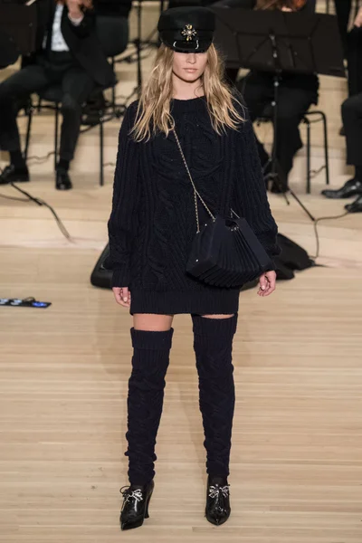 Look 1